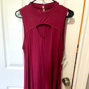NWT sleeveless torrid shirt red/burgundy size 0